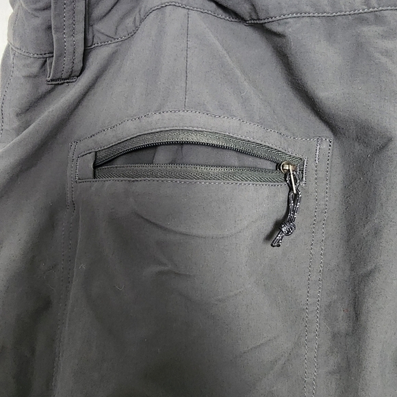 Patagonia long legged pants size 40 - Picture 8 of 8